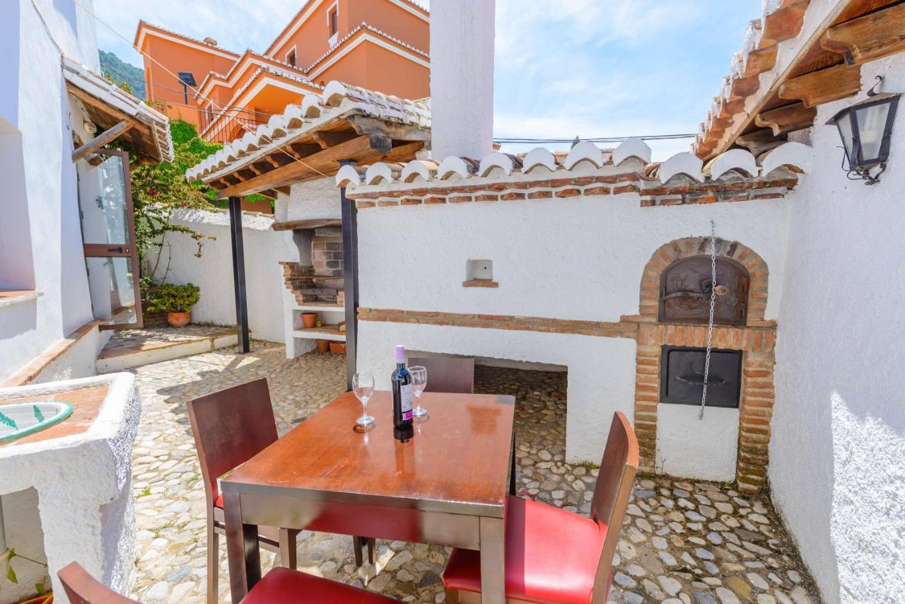 Holiday Home El Pilarillo Piscina Compartida Alcaucín Exterior photo