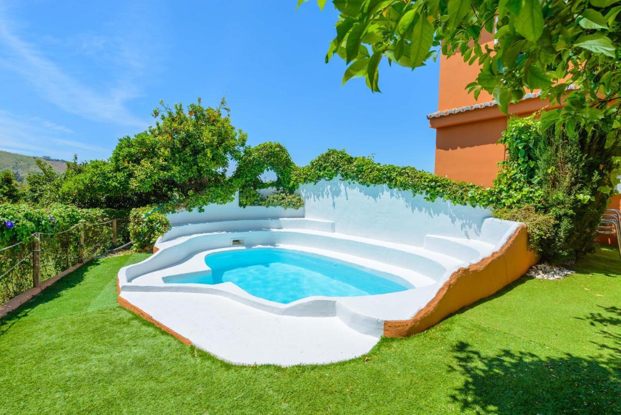 Holiday Home El Pilarillo Piscina Compartida Alcaucín Exterior photo
